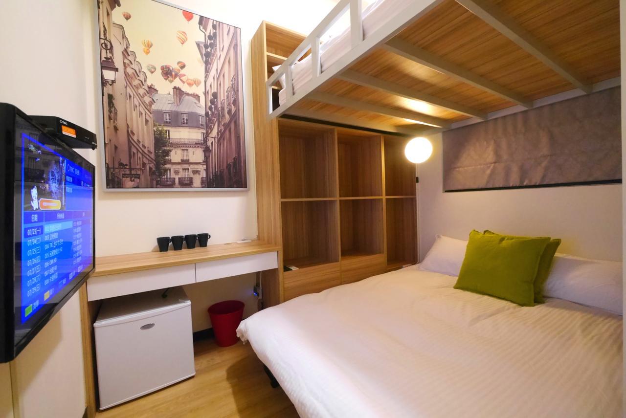 Ferienwohnung Traveler No. 3 Taichung Exterior foto